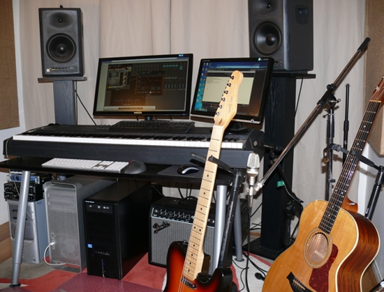 MikeRaznick_Studio_2013.jpg